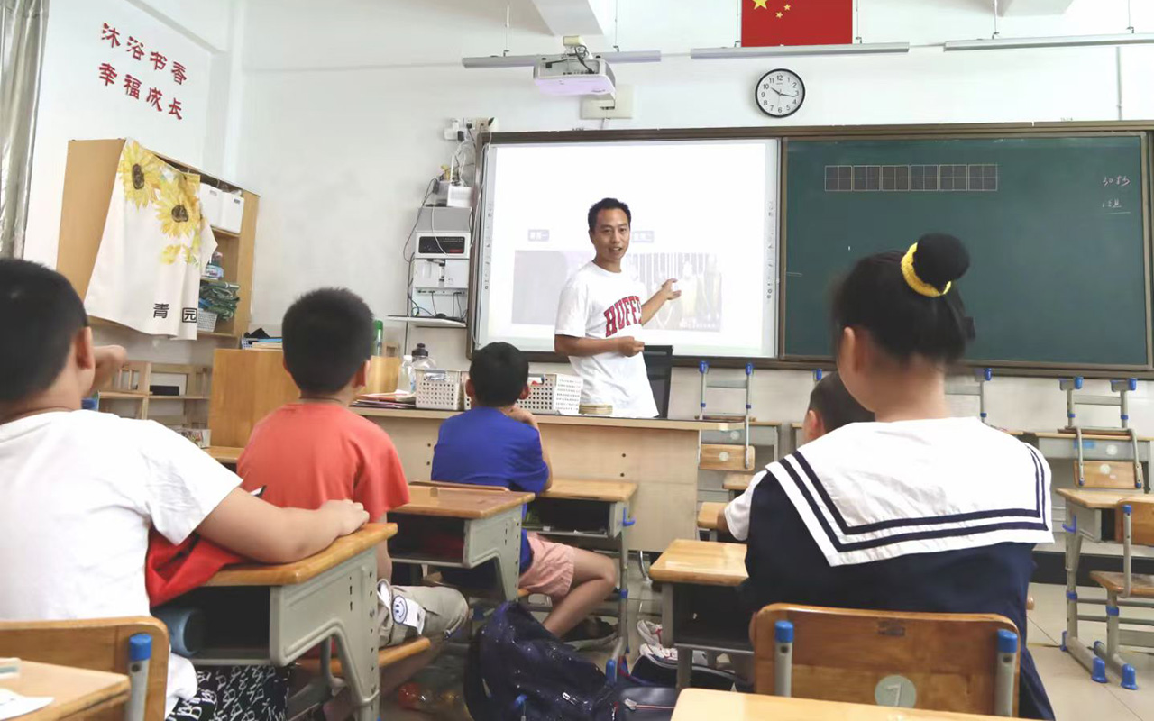 绥棱钟公庙中心小学